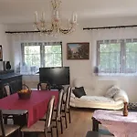 V Kopci Nyaraló *